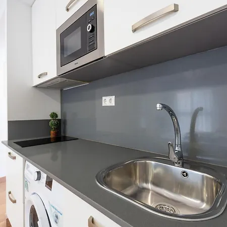 Wintowinrentals Cozy Near Center Apartment
